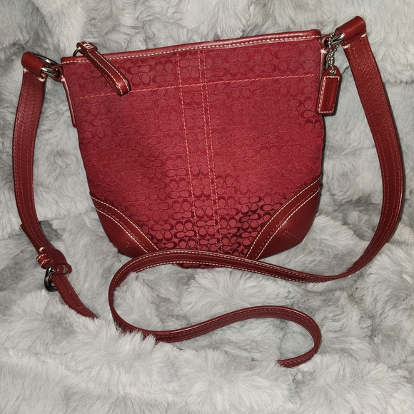 Coach Handbags - Coach Soho Rare Cherry Red Signature Canvas Leather Trim Swingpack Crossbody Bag